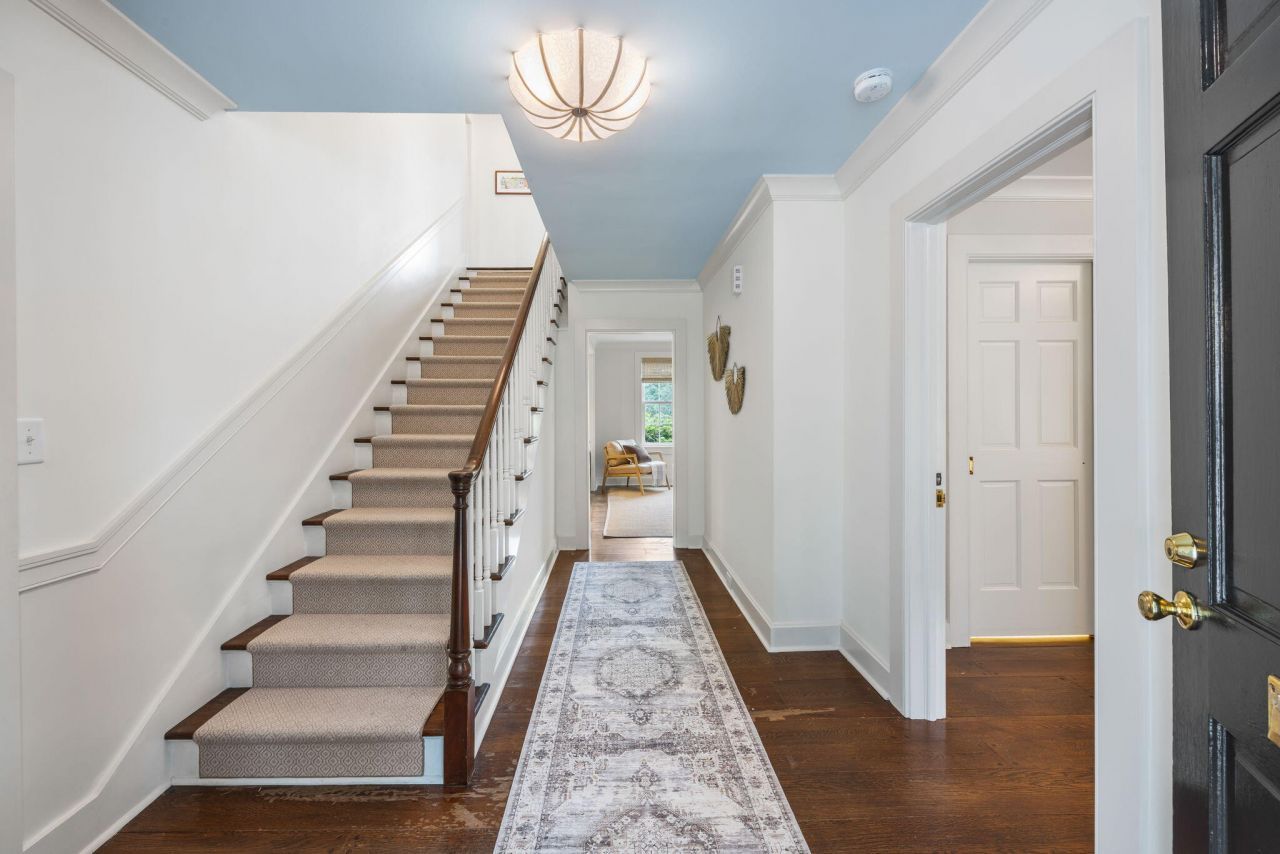 8 New Town Lane Photo 5