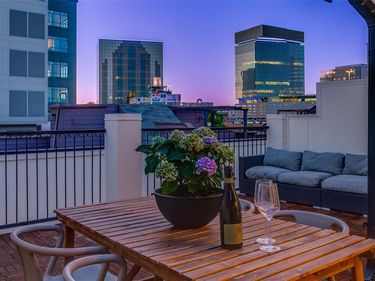2123 Diversey Street, Dallas, TX 75201