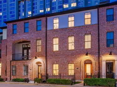 2123 Diversey Street, Dallas, TX 75201