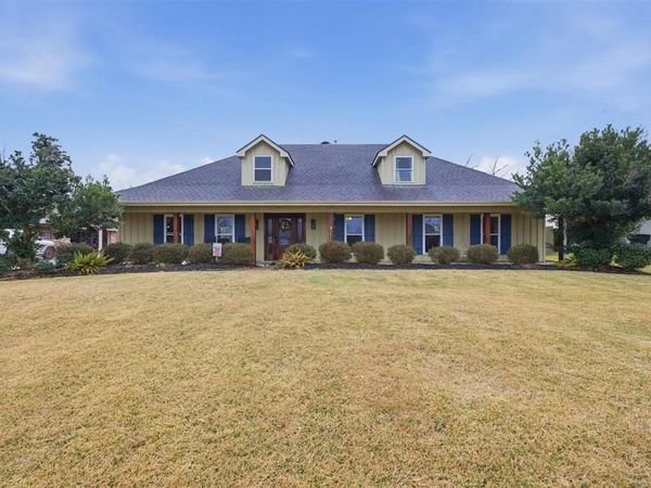 1503 S Chateau Circle S, Lake Charles, LA 70605