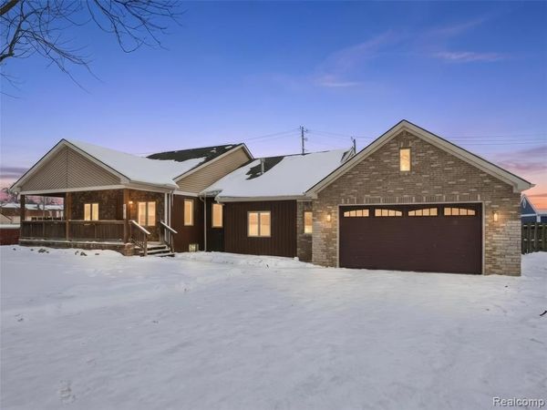 58106 Delmar, Washington Twp, MI 48094