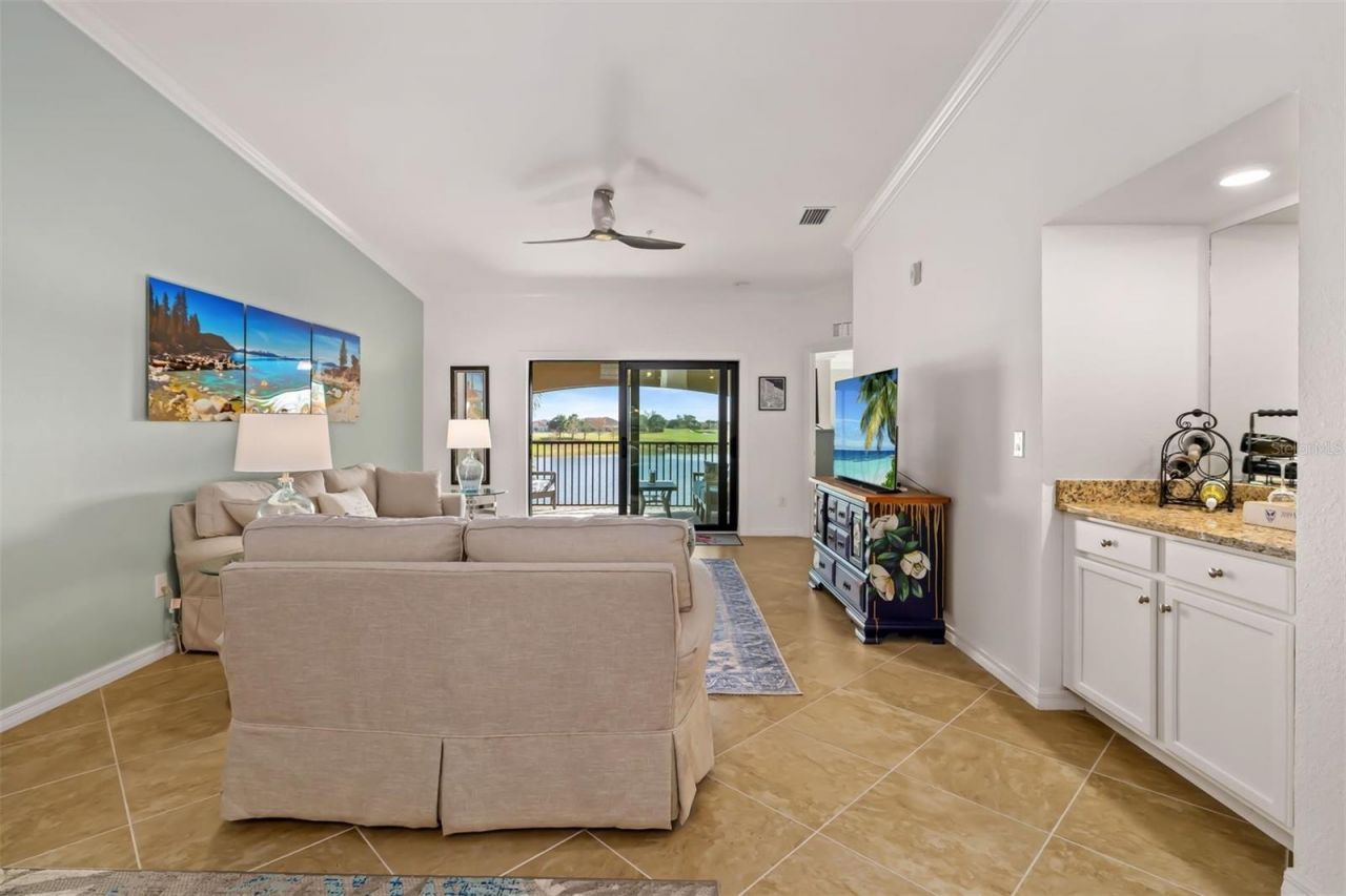 5604 Palmer Circle, Unit 206, Lakewood Ranch, FL 34211 Photo