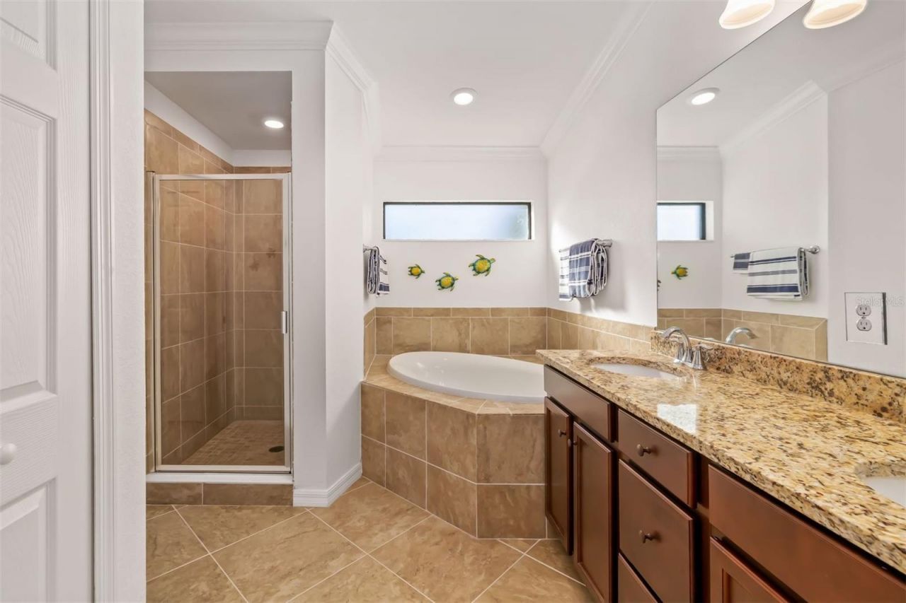 5604 Palmer Circle, Unit 206, Lakewood Ranch, FL 34211 Photo