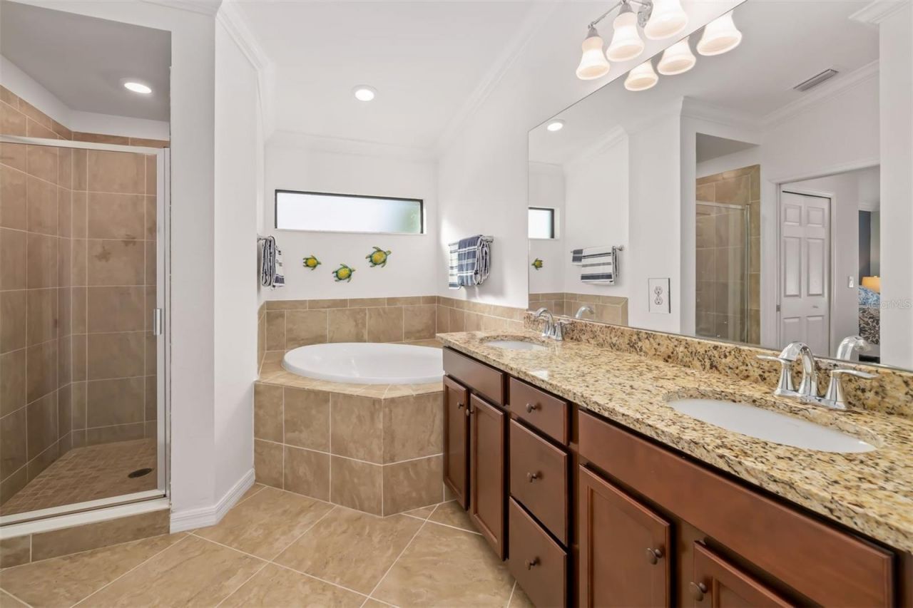 5604 Palmer Circle, Unit 206, Lakewood Ranch, FL 34211 Photo