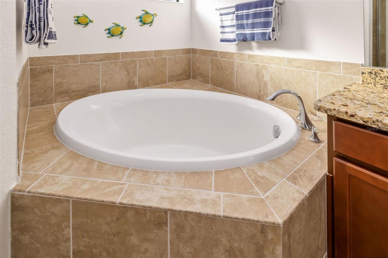 5604 Palmer Circle, Unit 206, Lakewood Ranch, FL 34211 Photo