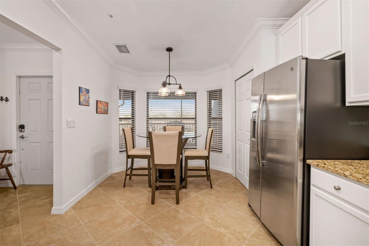 5604 Palmer Circle, Unit 206, Lakewood Ranch, FL 34211 Photo