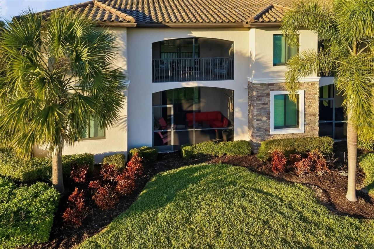 5604 Palmer Circle, Unit 206, Lakewood Ranch, FL 34211 Photo