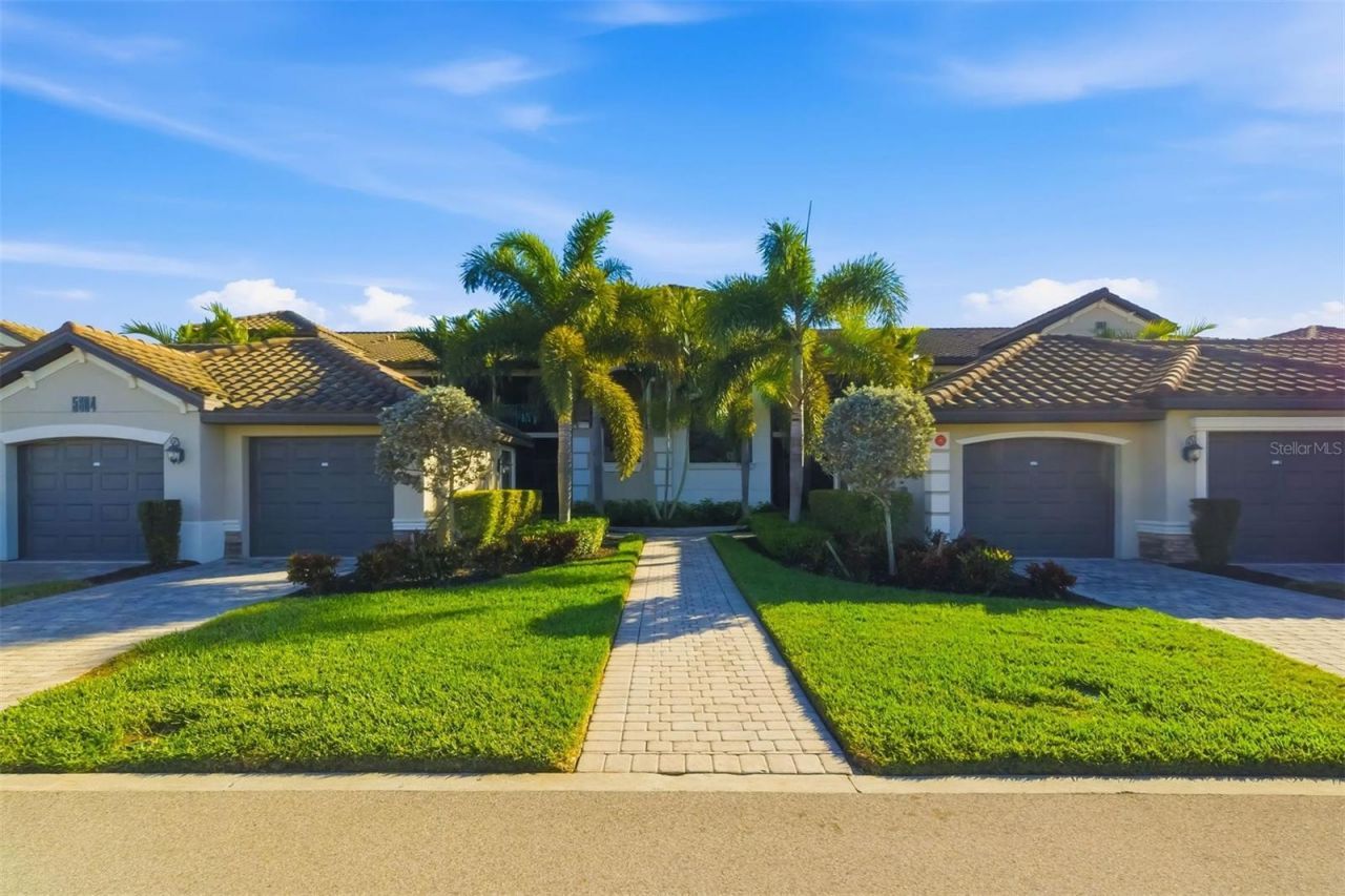 5604 Palmer Circle, Unit 206, Lakewood Ranch, FL 34211 Photo