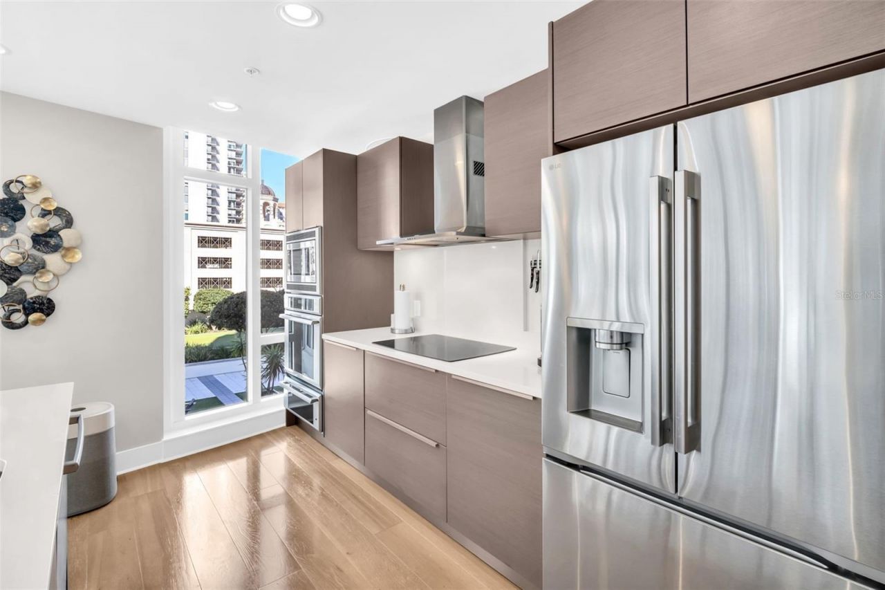 175 1st Street S, Unit 702, Saint Petersburg, FL 33701 Photo