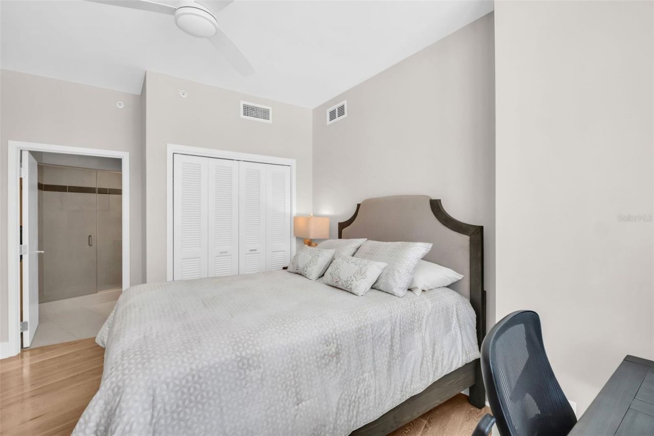 175 1st Street S, Unit 702, Saint Petersburg, FL 33701 Photo