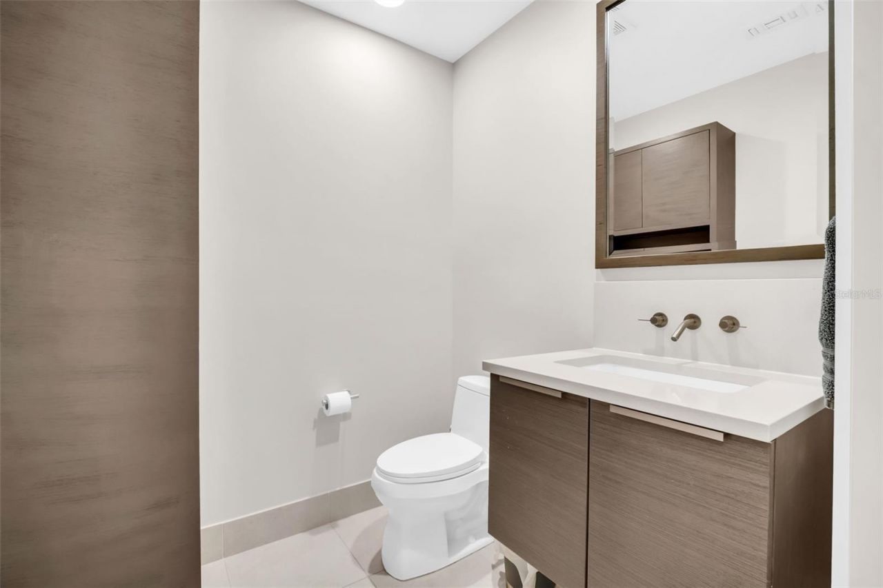 175 1st Street S, Unit 702, Saint Petersburg, FL 33701 Photo