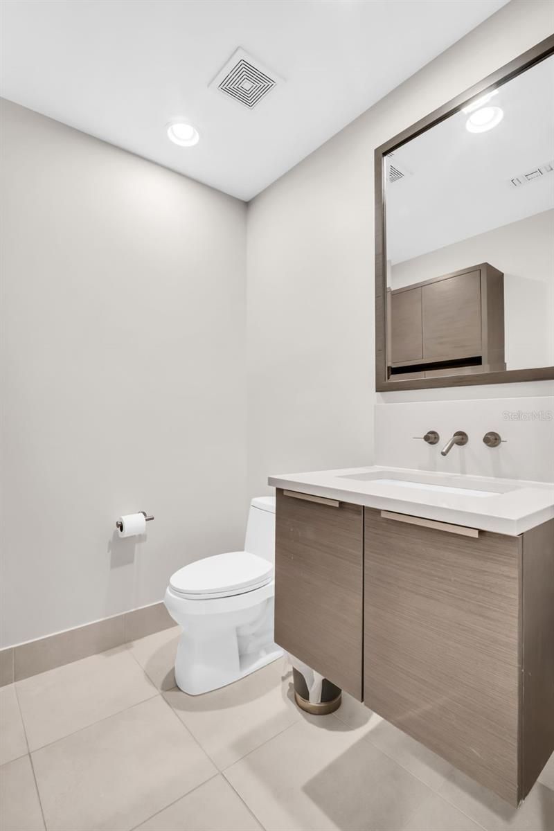 175 1st Street S, Unit 702, Saint Petersburg, FL 33701 Photo