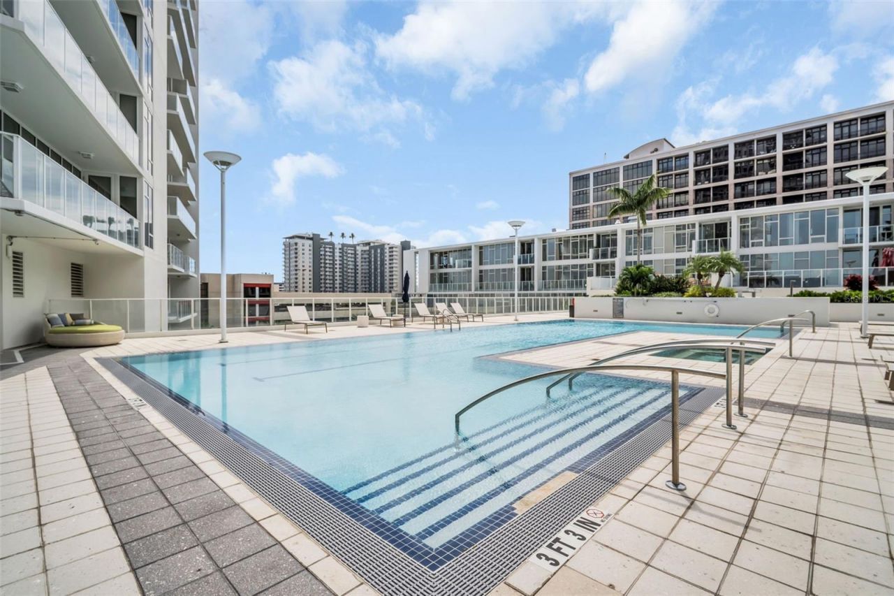 175 1st Street S, Unit 702, Saint Petersburg, FL 33701 Photo