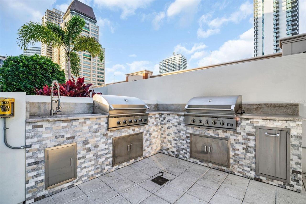 175 1st Street S, Unit 702, Saint Petersburg, FL 33701 Photo