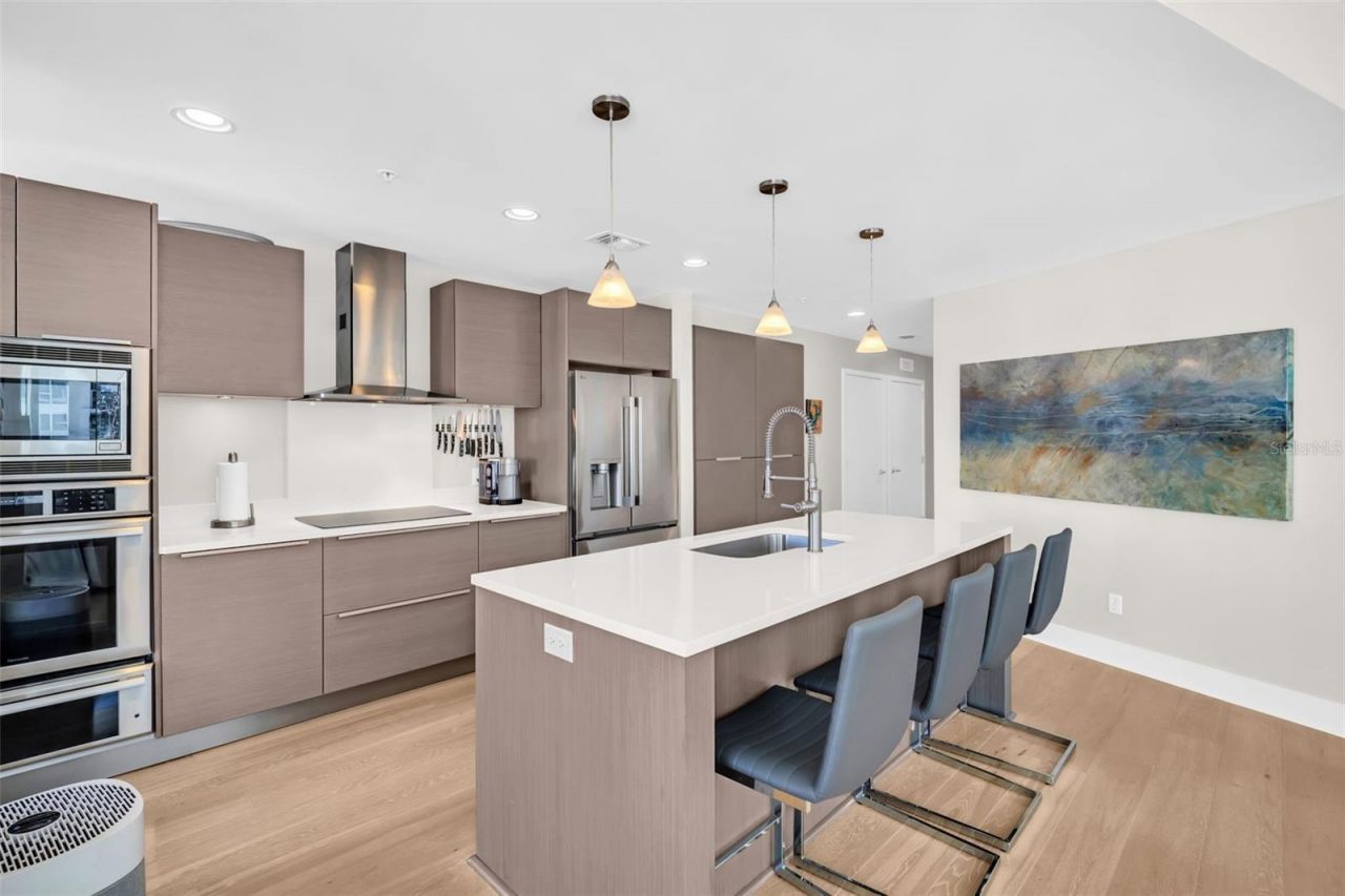 175 1st Street S, Unit 702, Saint Petersburg, FL 33701 Photo