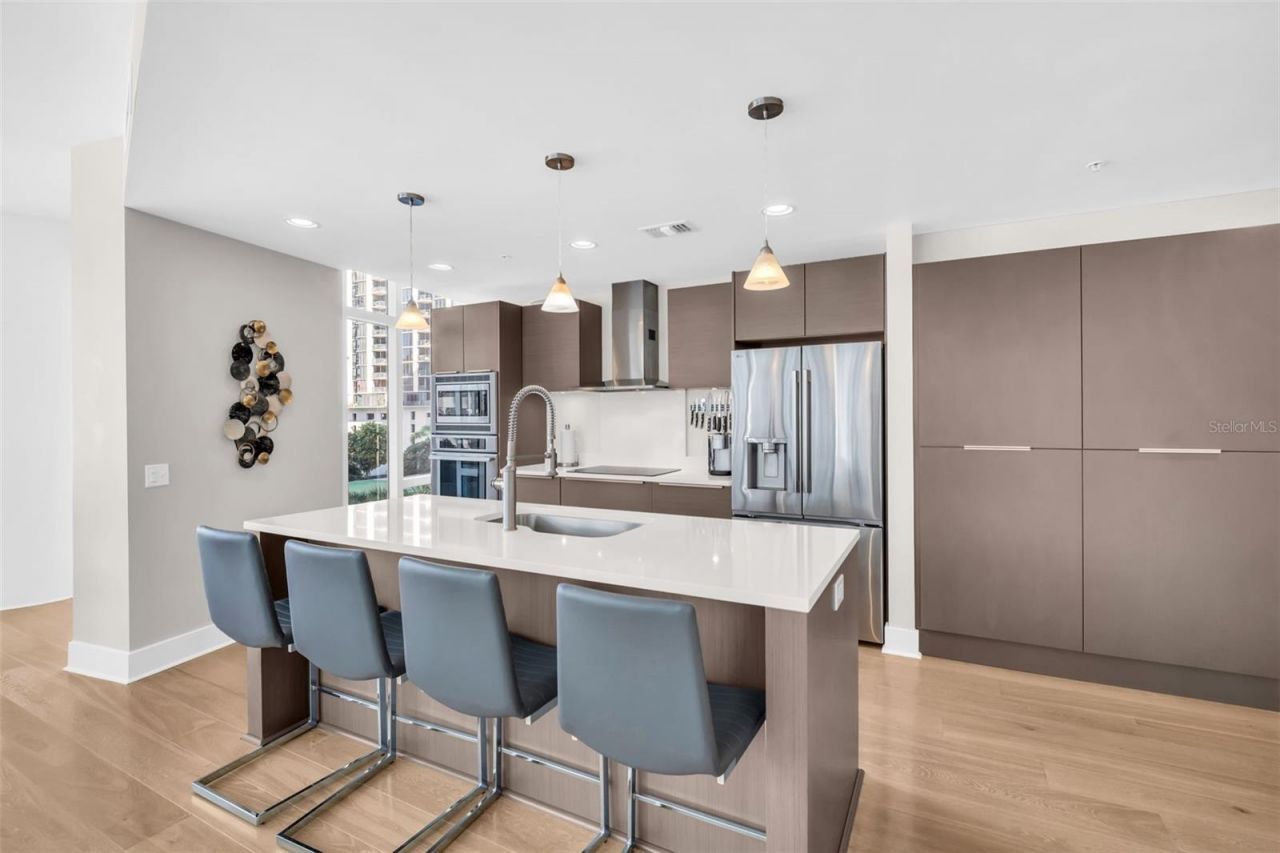 175 1st Street S, Unit 702, Saint Petersburg, FL 33701 Photo