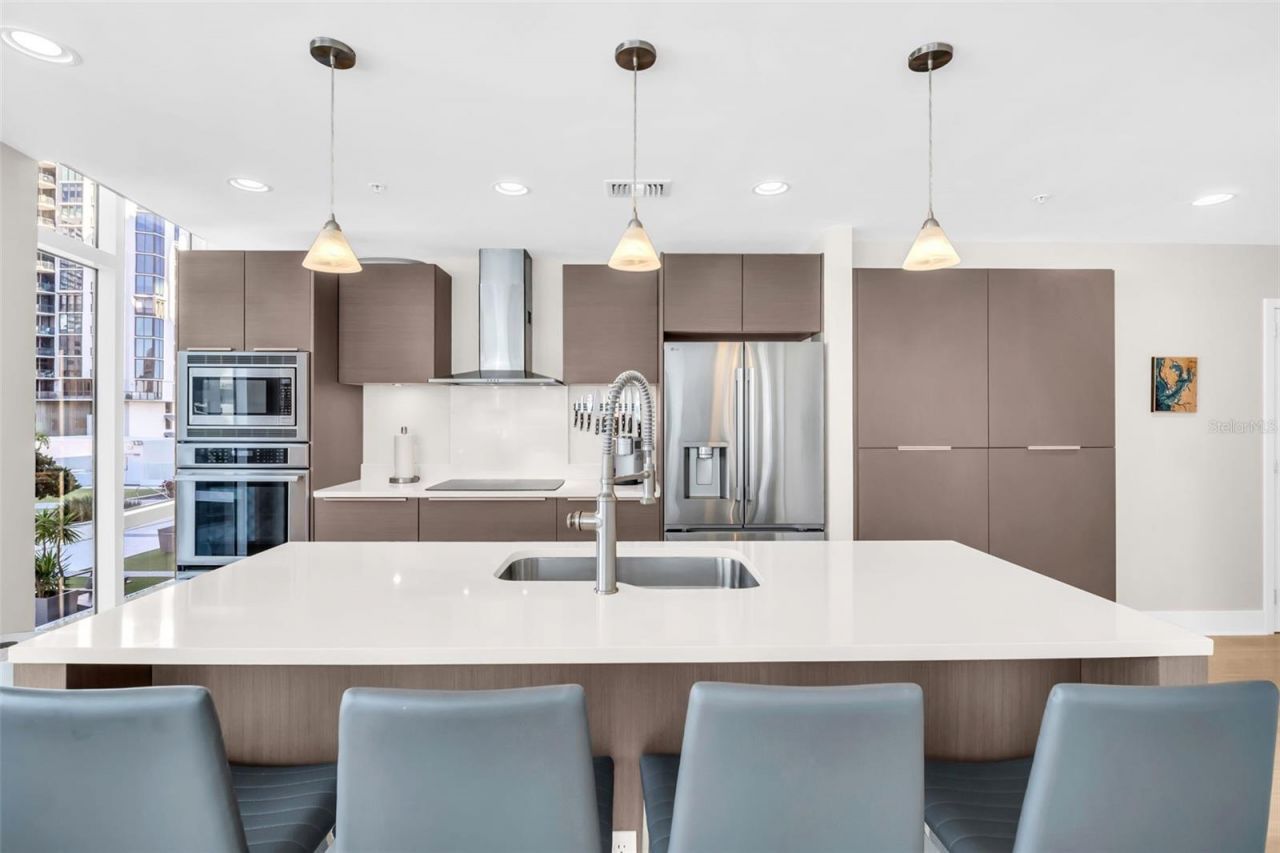 175 1st Street S, Unit 702, Saint Petersburg, FL 33701 Photo