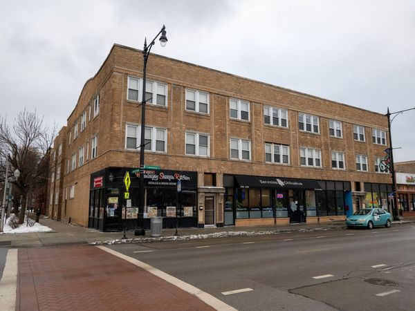 2703 W LAWRENCE Avenue, Unit 3, Chicago, IL 60625