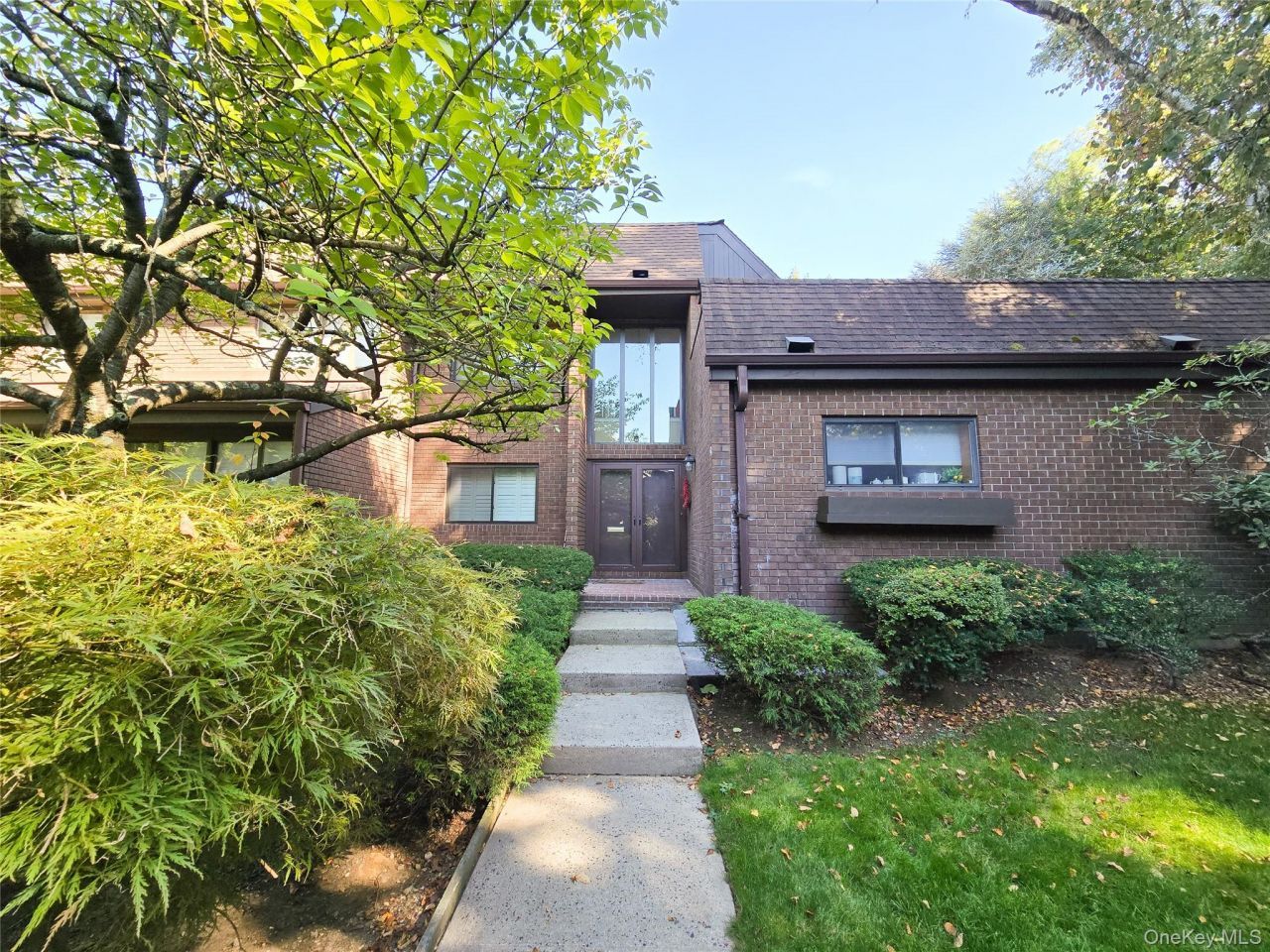 54 Acorn Ponds Drive, Unit 271, Roslyn, NY 11576 Main Photo