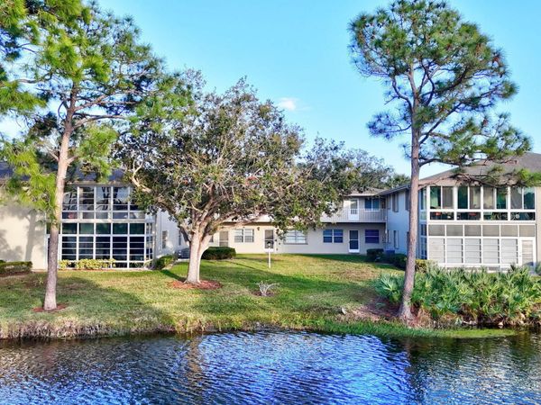 31 Lake Vista Trail, Unit 104, Port St. Lucie, FL 34952