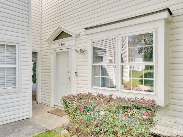 8510 Castle Pine Court, Charlotte, NC 28226