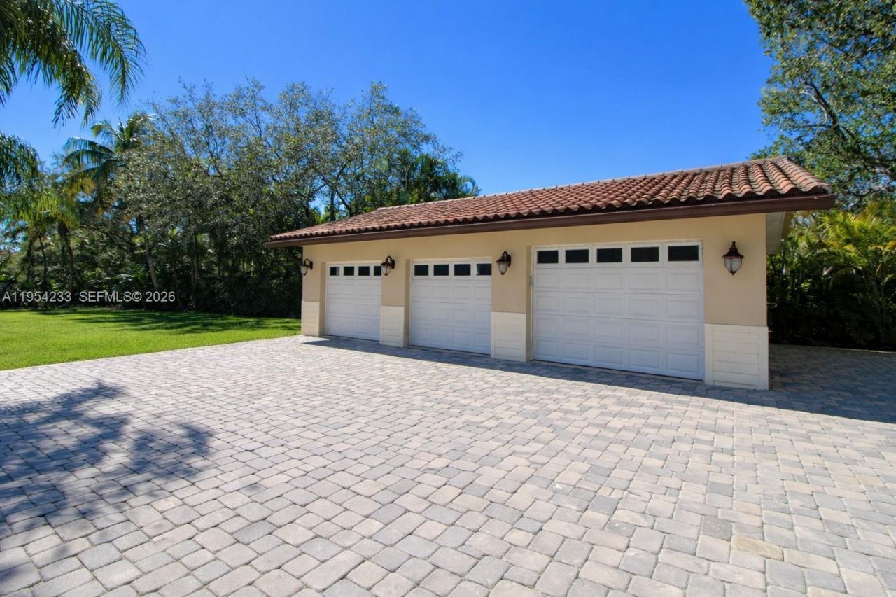 15144 SW 72nd Ct, Palmetto Bay, FL 33158 Photo