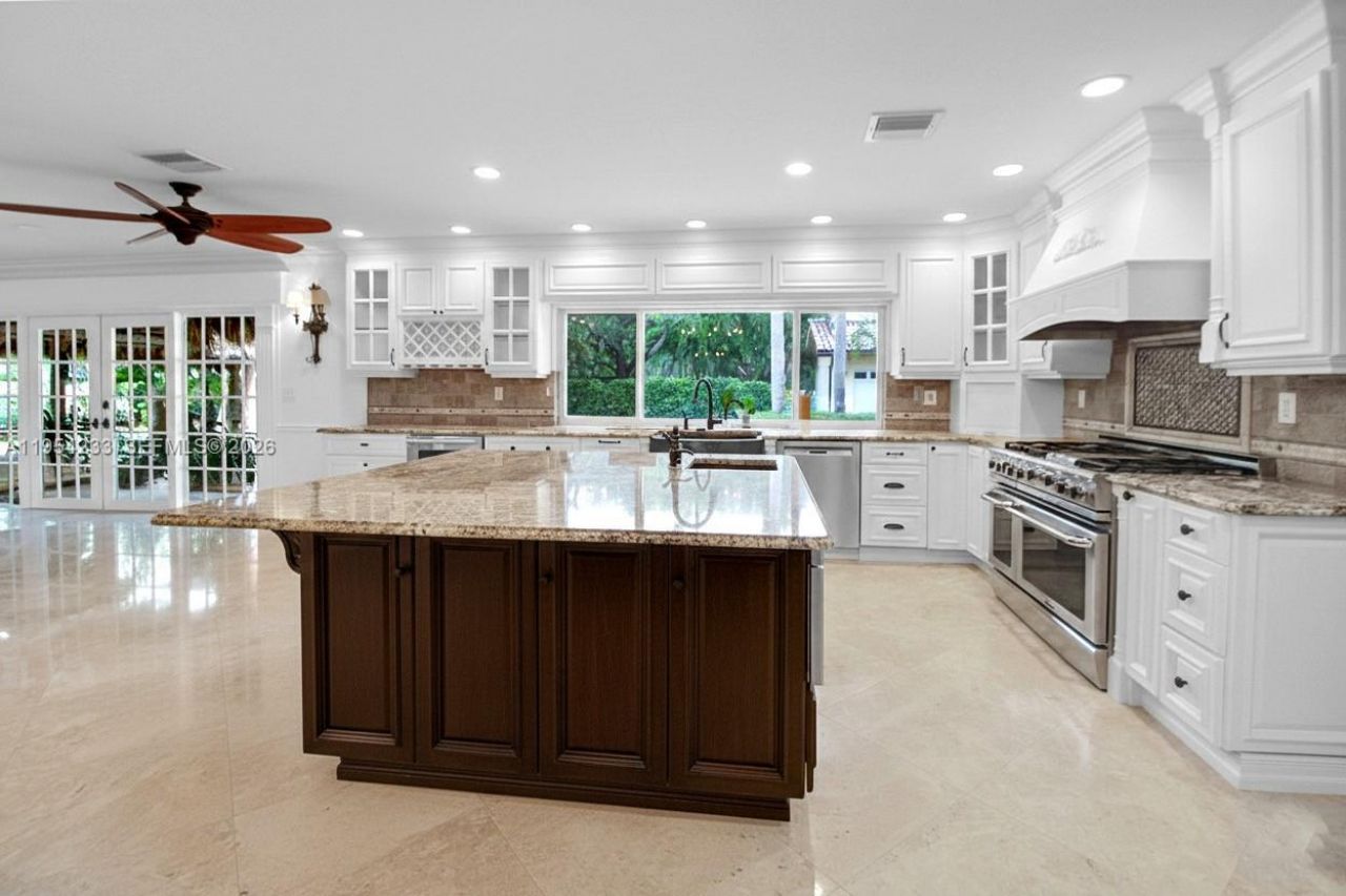 15144 SW 72nd Ct, Palmetto Bay, FL 33158 Photo