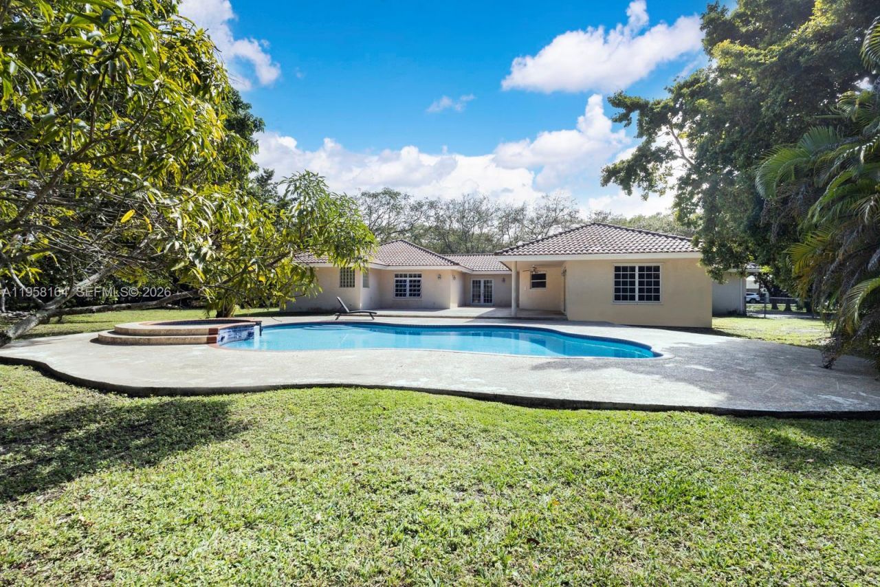 7821 SW 129th Ter, Pinecrest, FL 33156 Photo