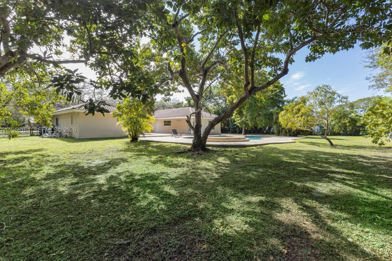 7821 SW 129th Ter, Pinecrest, FL 33156 Photo