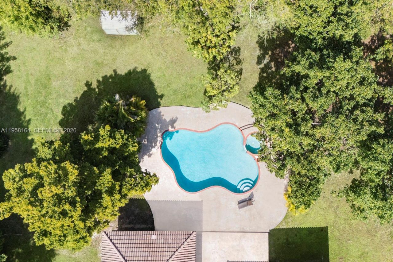 7821 SW 129th Ter, Pinecrest, FL 33156 Photo