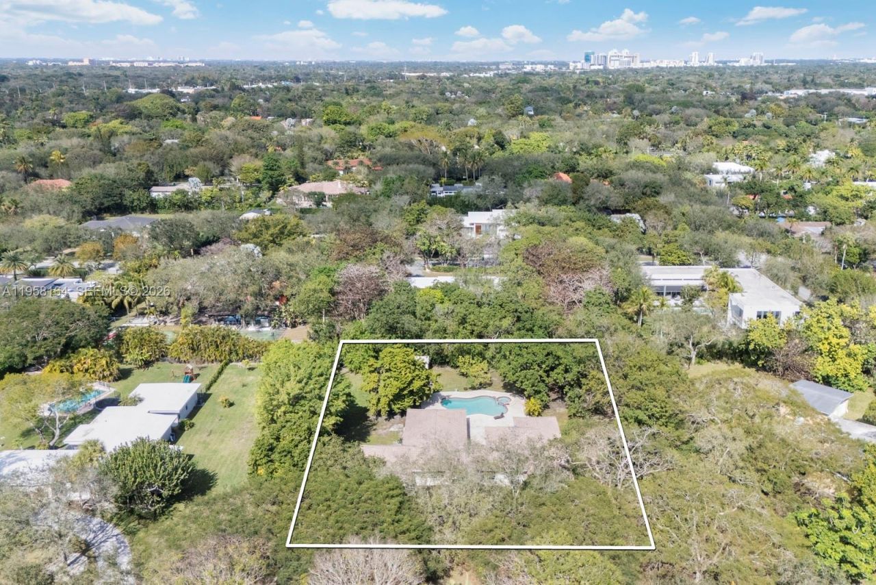 7821 SW 129th Ter, Pinecrest, FL 33156 Photo