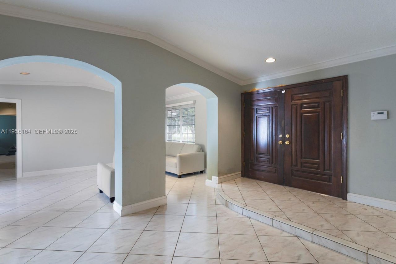 7821 SW 129th Ter, Pinecrest, FL 33156 Photo