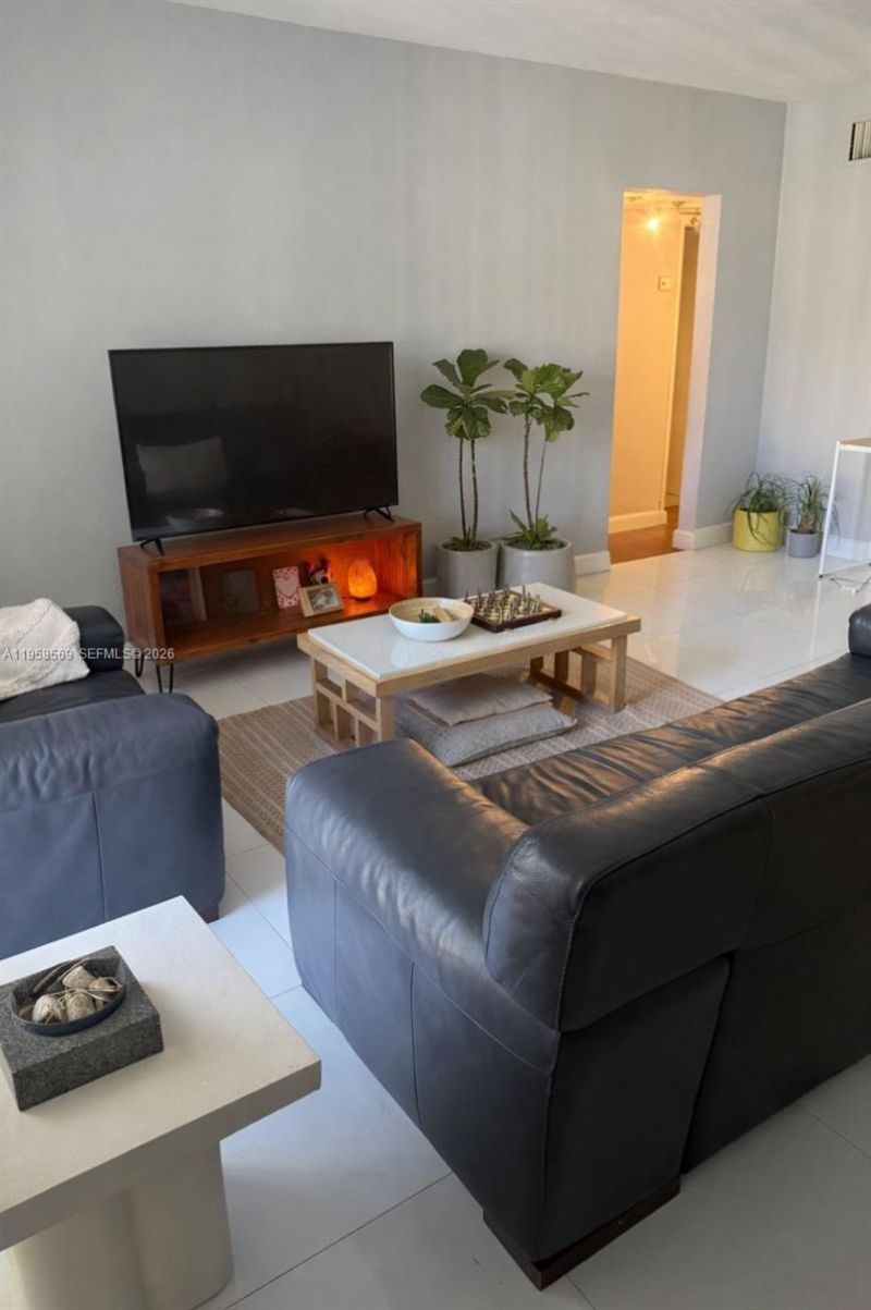 9260 Bay Harbor Ter, Unit 23, Bay Harbor Islands, FL 33154 Photo