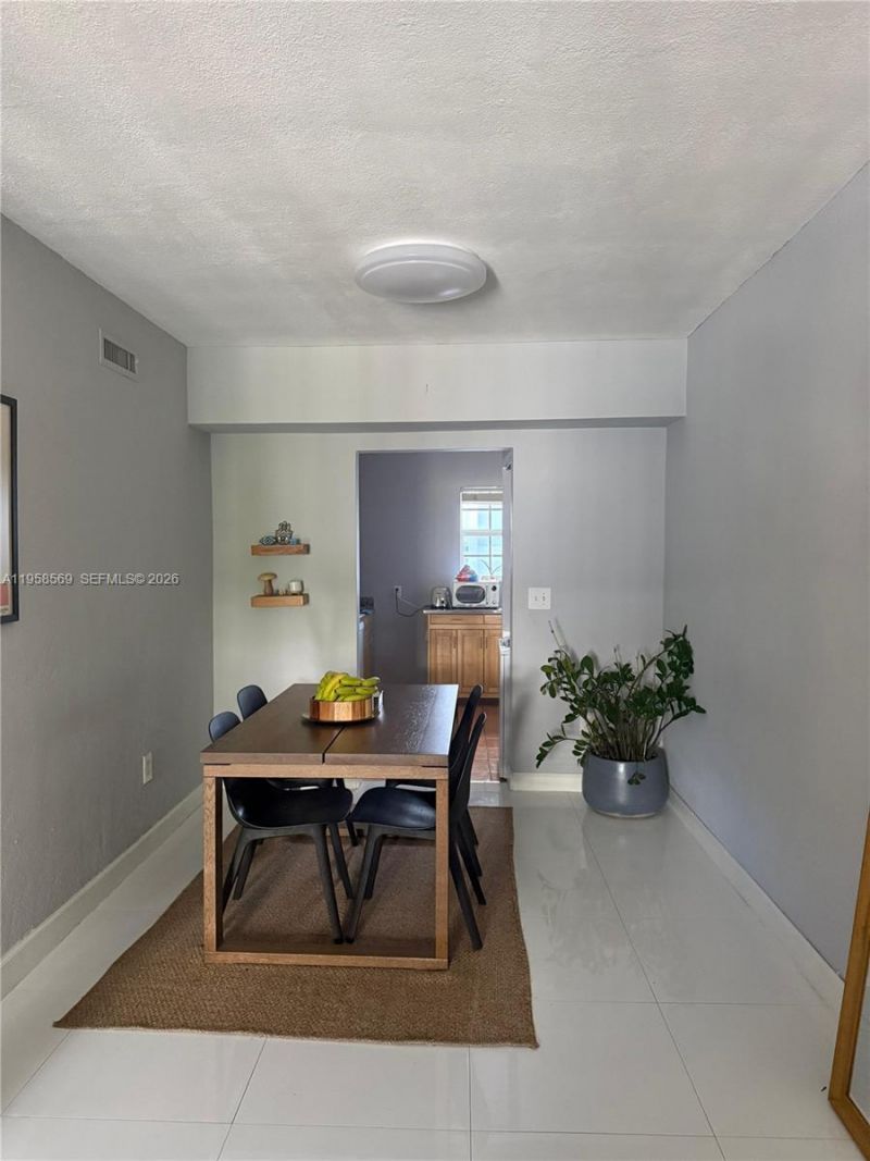 9260 Bay Harbor Ter, Unit 23, Bay Harbor Islands, FL 33154 Photo