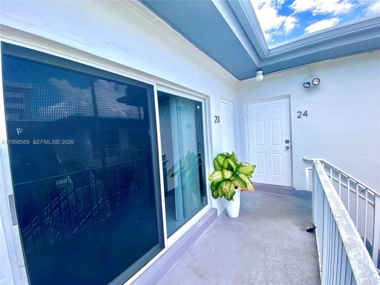 9260 Bay Harbor Ter, Unit 23, Bay Harbor Islands, FL 33154 Photo