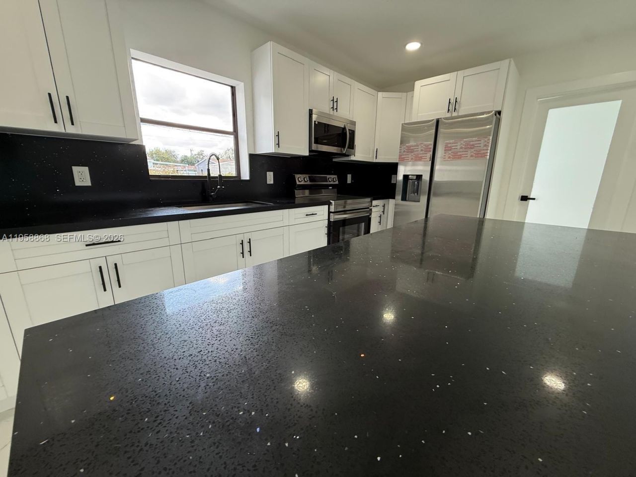 2860 NW 164th Ter, Miami Gardens, FL 33054 Photo