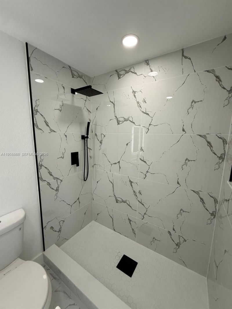 2860 NW 164th Ter, Miami Gardens, FL 33054 Photo