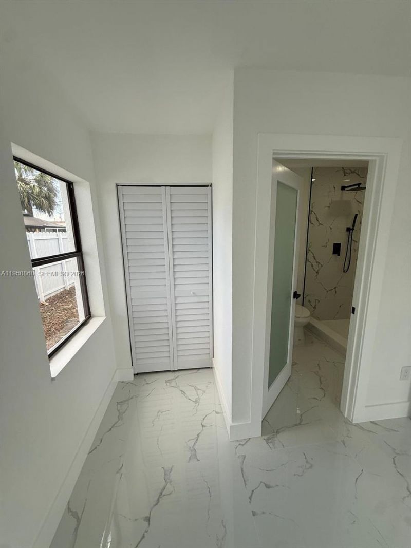 2860 NW 164th Ter, Miami Gardens, FL 33054 Photo