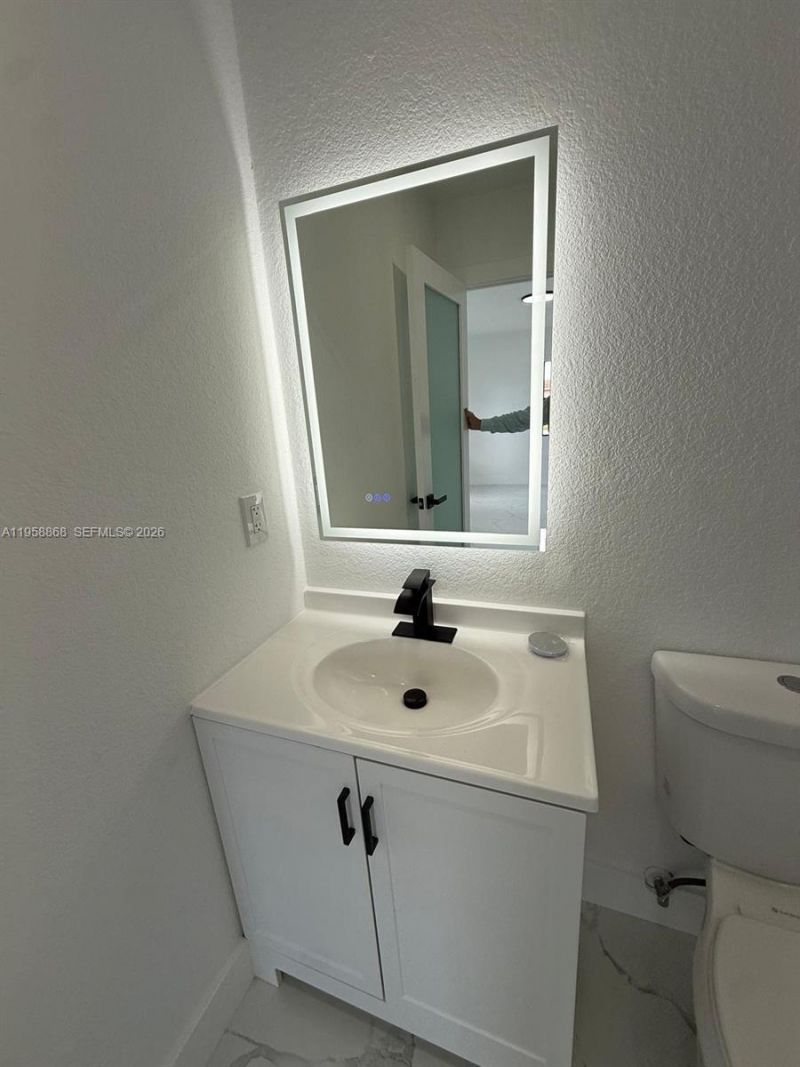 2860 NW 164th Ter, Miami Gardens, FL 33054 Photo