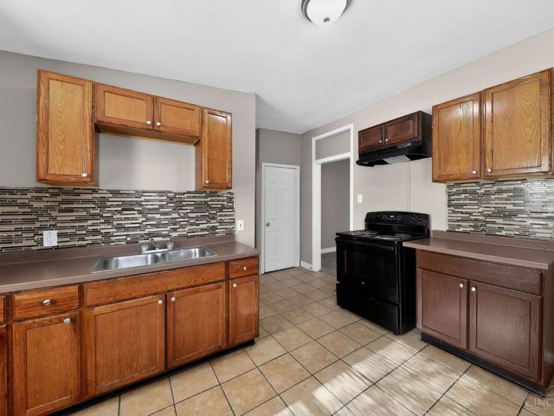 1763 Hanfield Street, Cincinnati, OH 45223 Photo 9