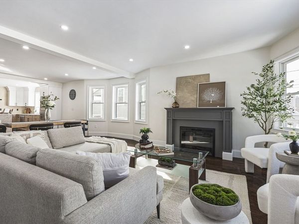 7 Park Ave Ext, Arlington, MA 02475