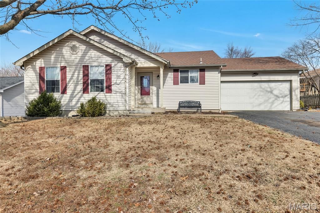 1108 Mendoza Drive, Saint Peters, MO 63376 Main Photo