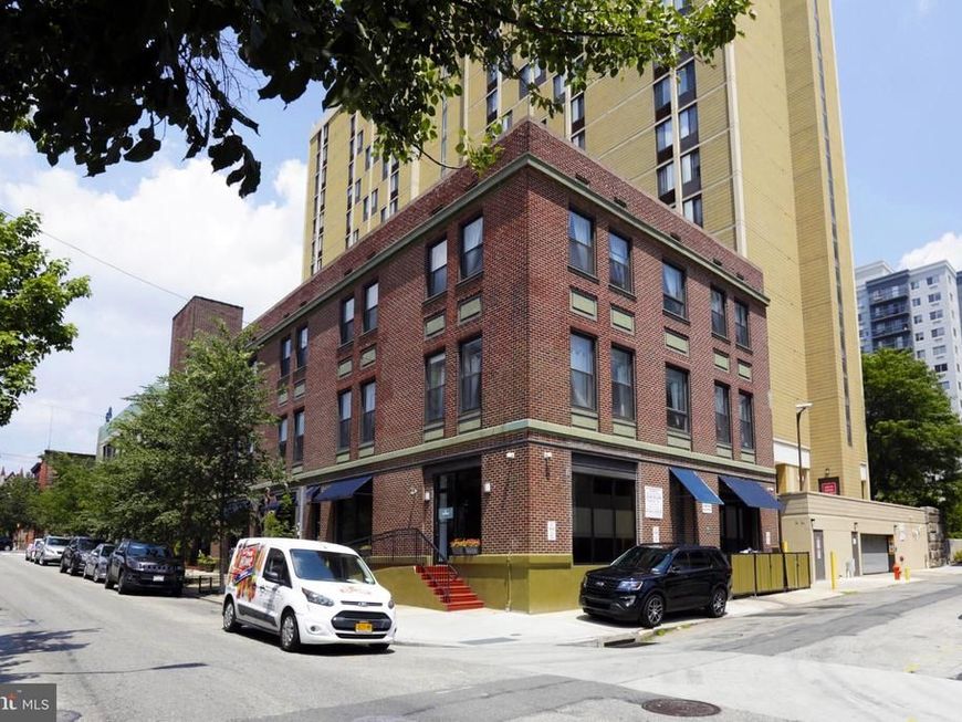 1822 Spring Garden Street, Philadelphia, PA 19130 Main Photo