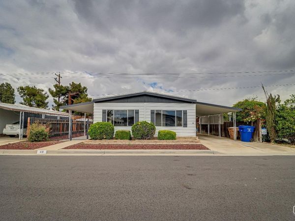 400 E Roberts Lane, Unit 48, Bakersfield, CA 93308