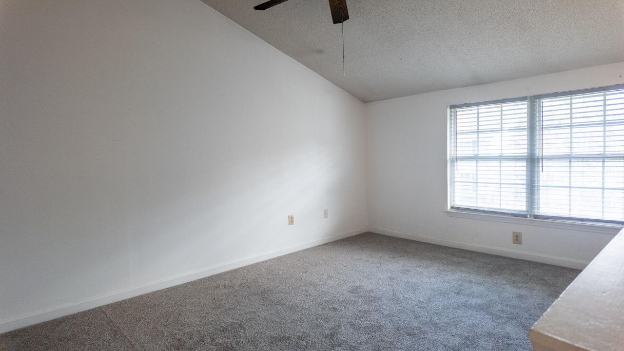 2494 Etiwan Avenue Photo 11