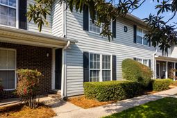 2494 Etiwan Avenue photo 4