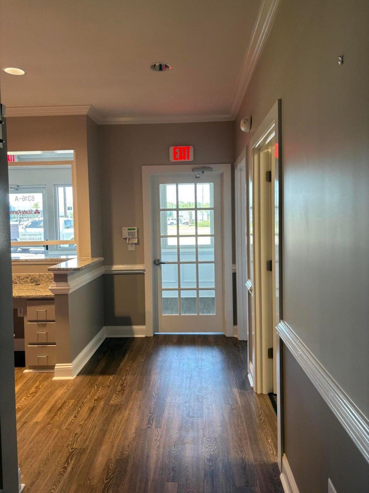 8316 Rivers Avenue Photo 12