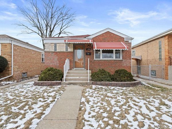 1124 31st Avenue, Bellwood, IL 60104