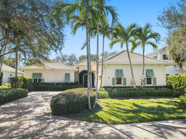 401 S Palm Island Circle, Indian River Shores, FL 32963