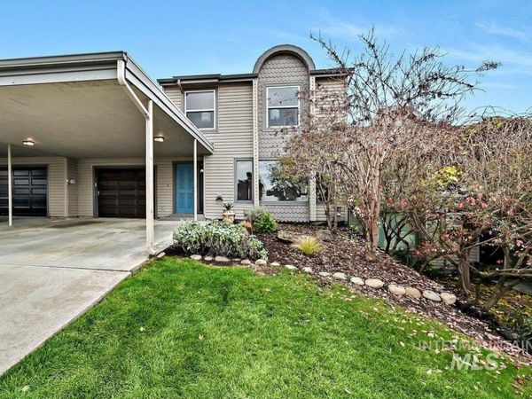 2934 N Mountain Road, Boise, ID 83702